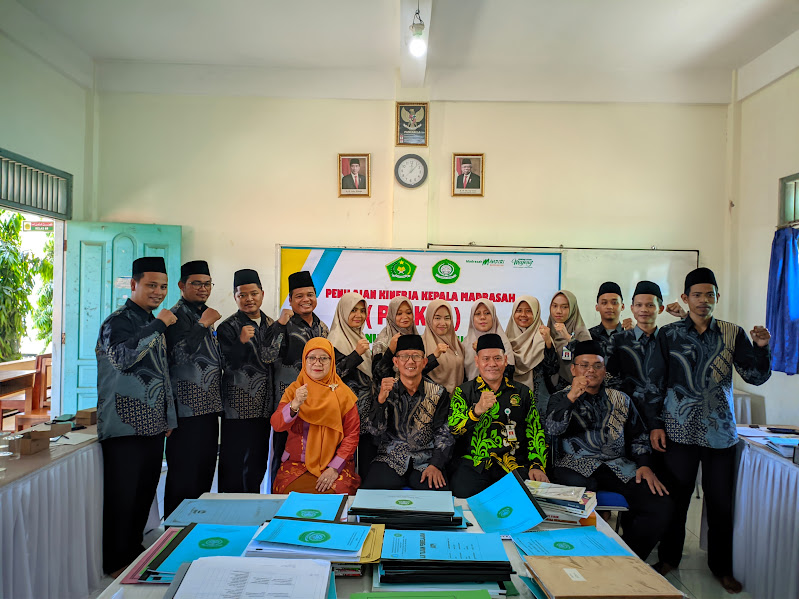 MTs MINAT Kesugihan: Planting Knowledge Seeds in Cilacap's Heart
